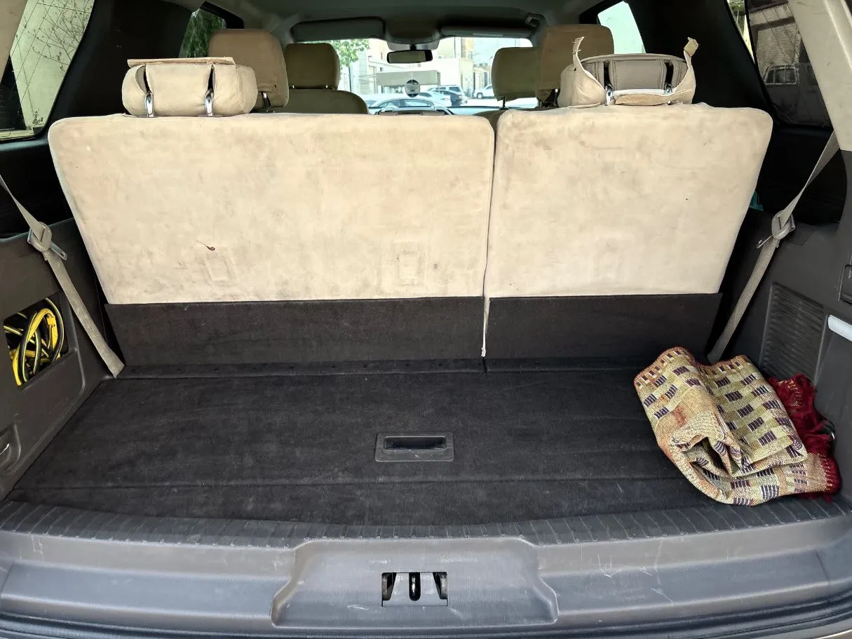 Car image 25