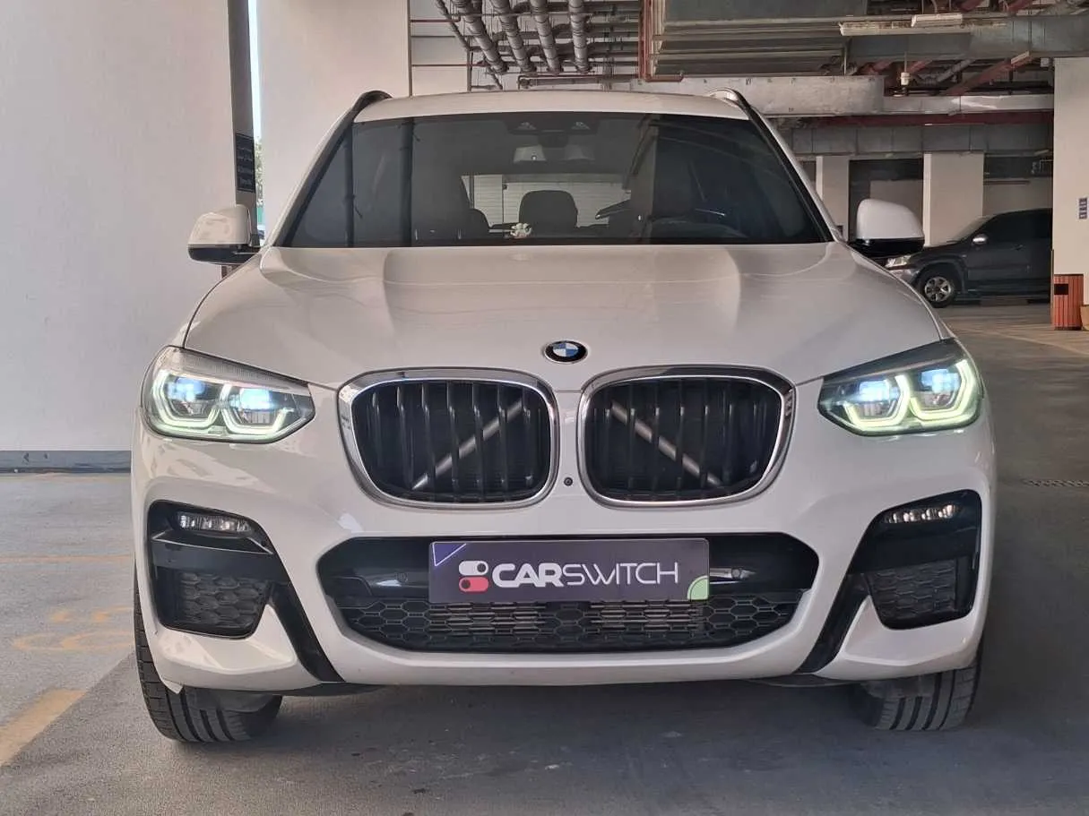Car image 2