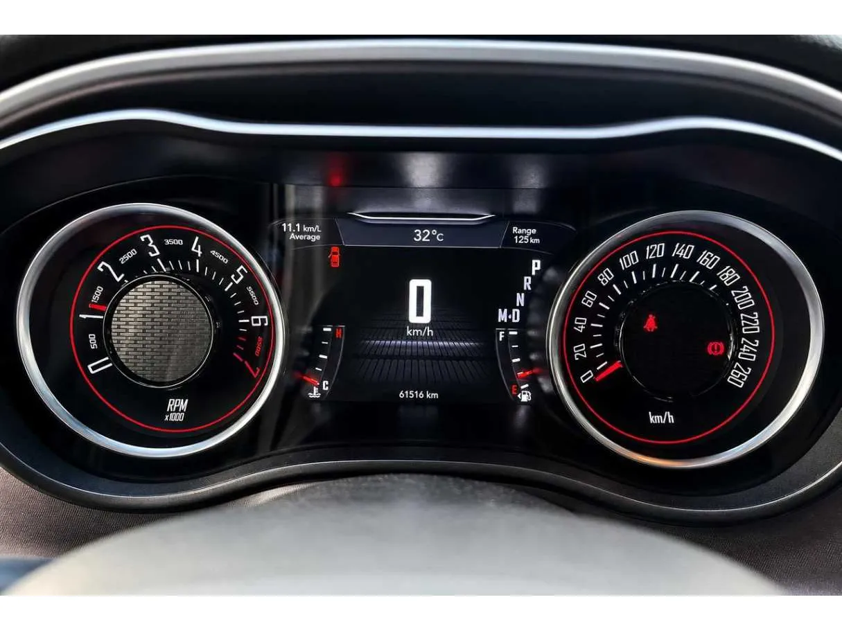 Car image 28