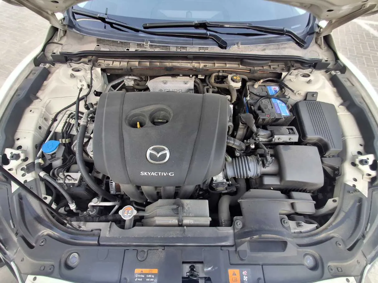 Car image 20