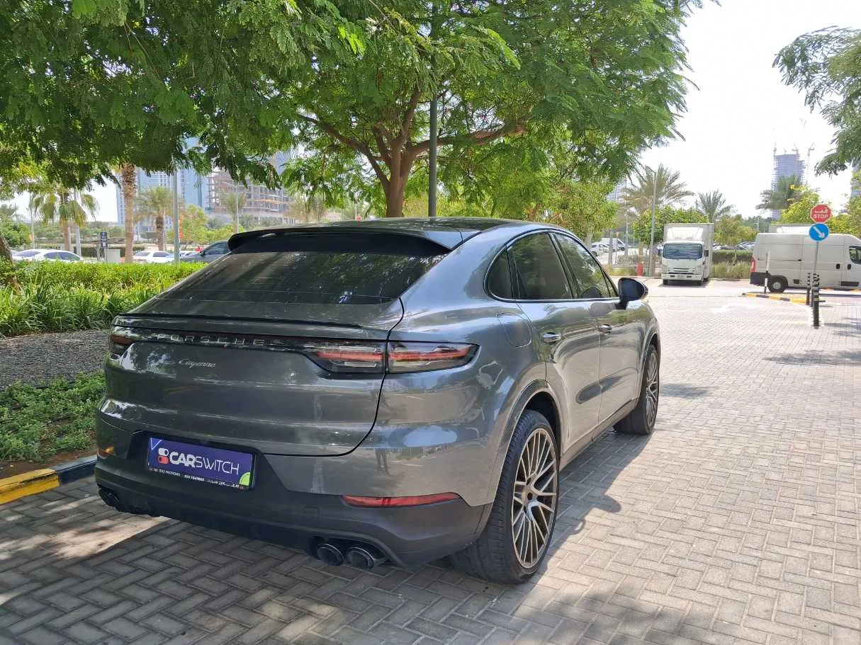 Car image 5