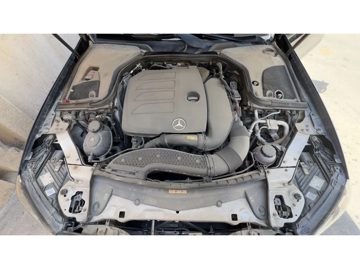Car image 28