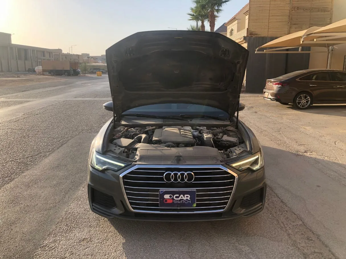 Car image 25
