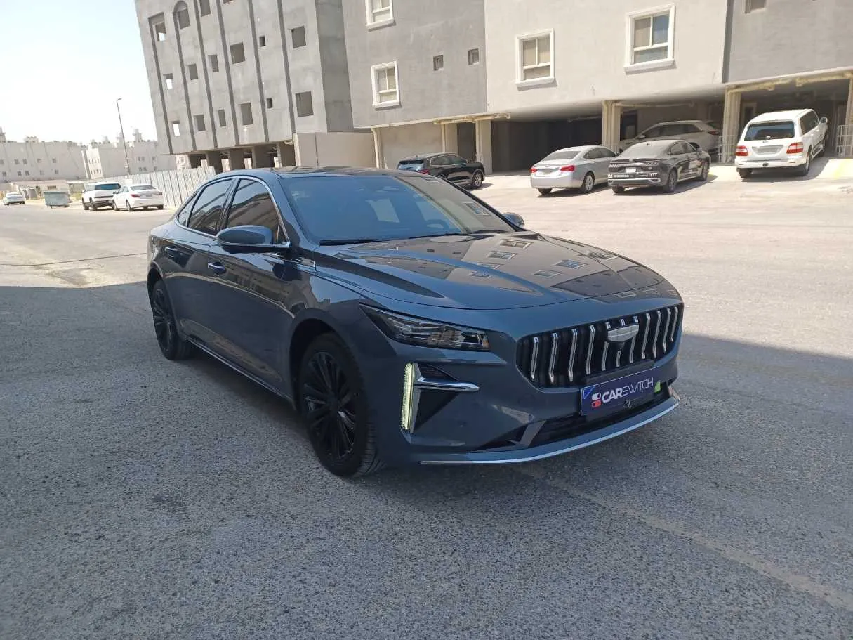 Car image 3