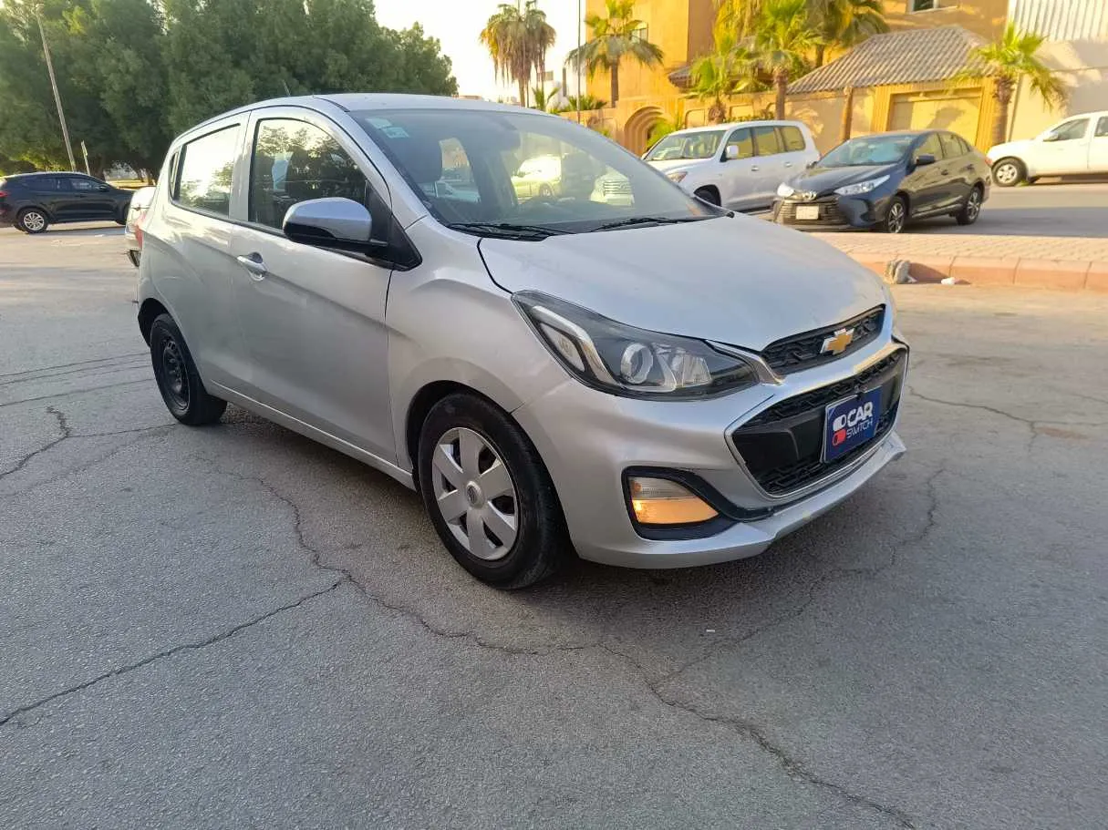 Car image 3
