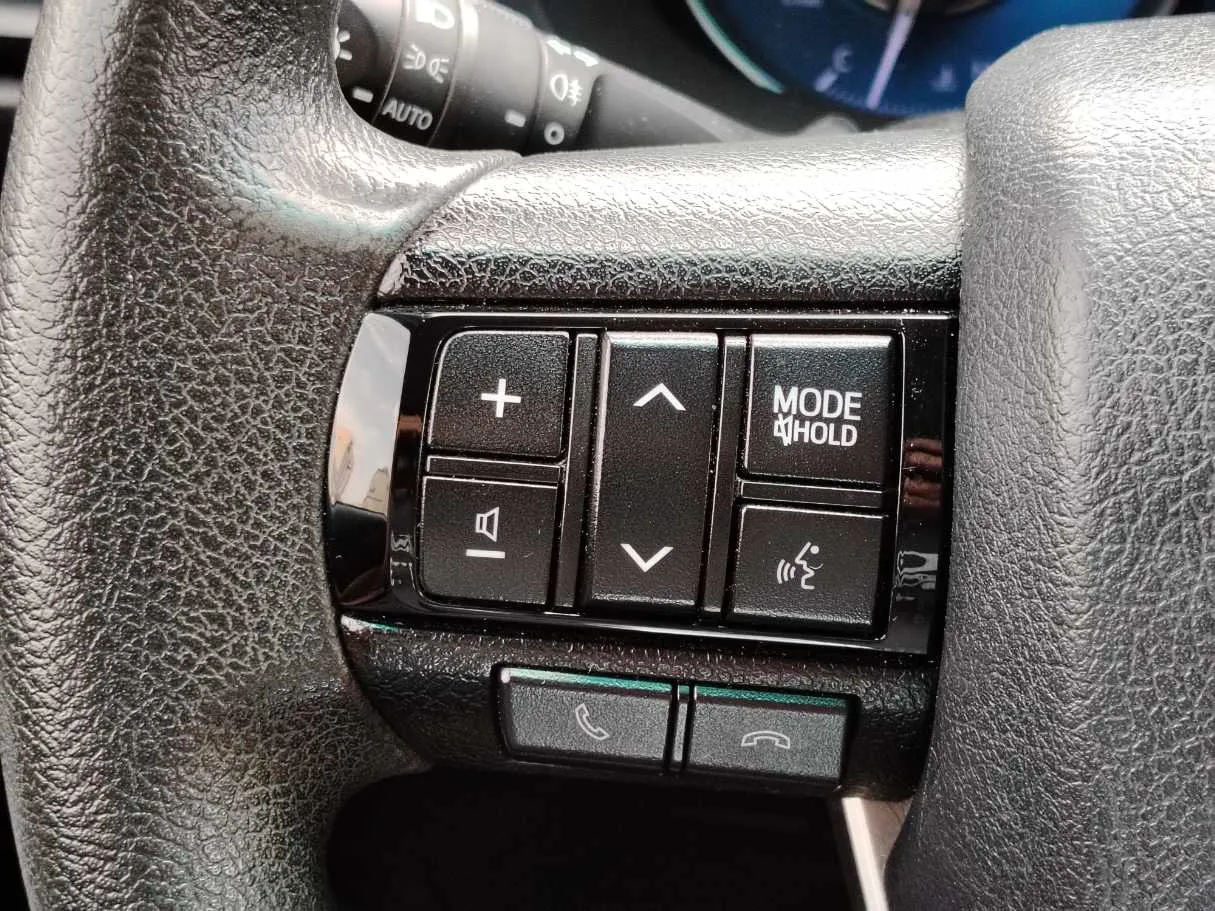 Car image 28
