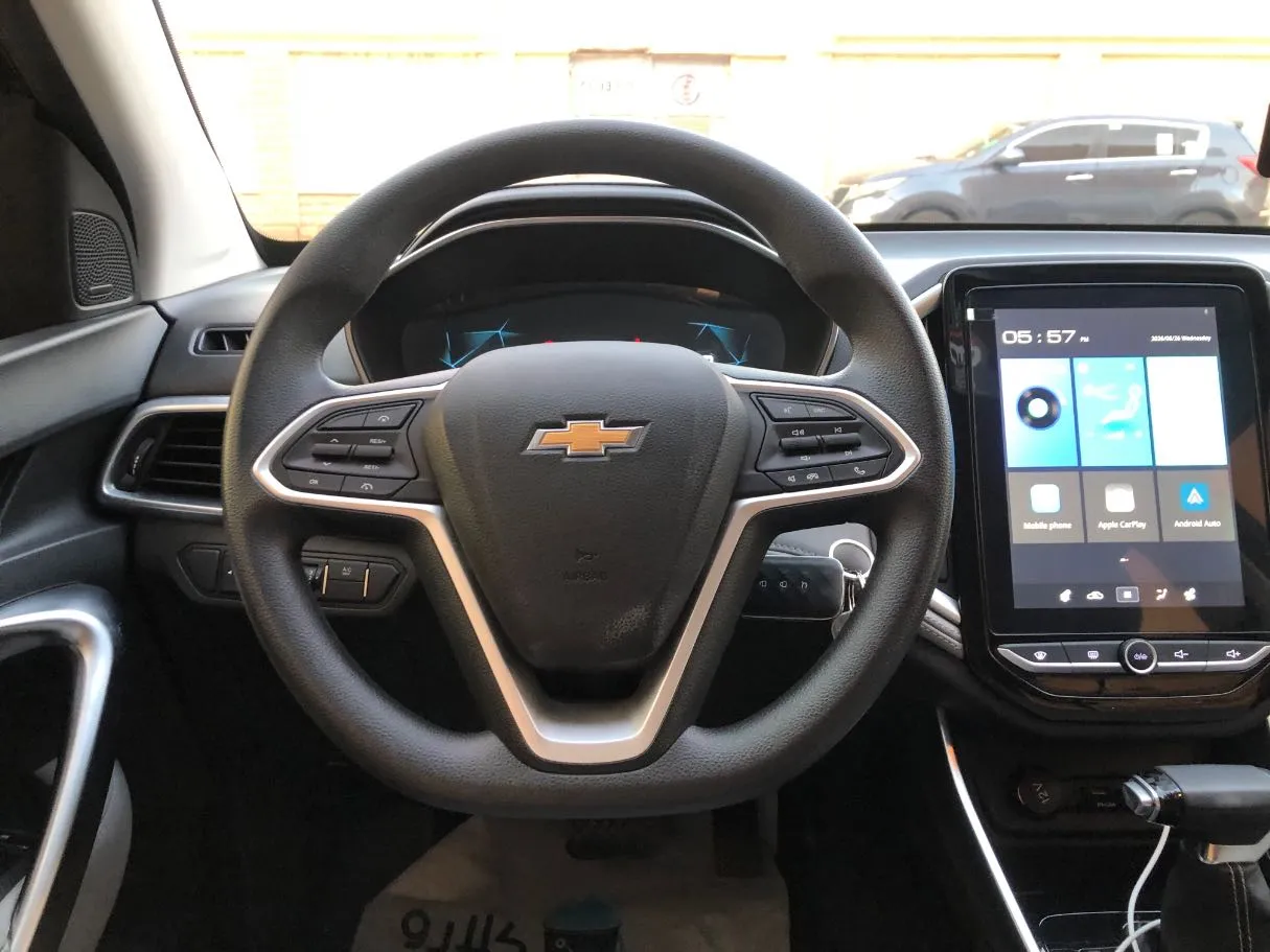 Car image 16