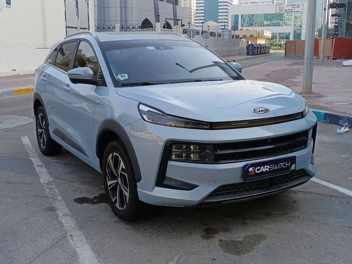 Car image 3