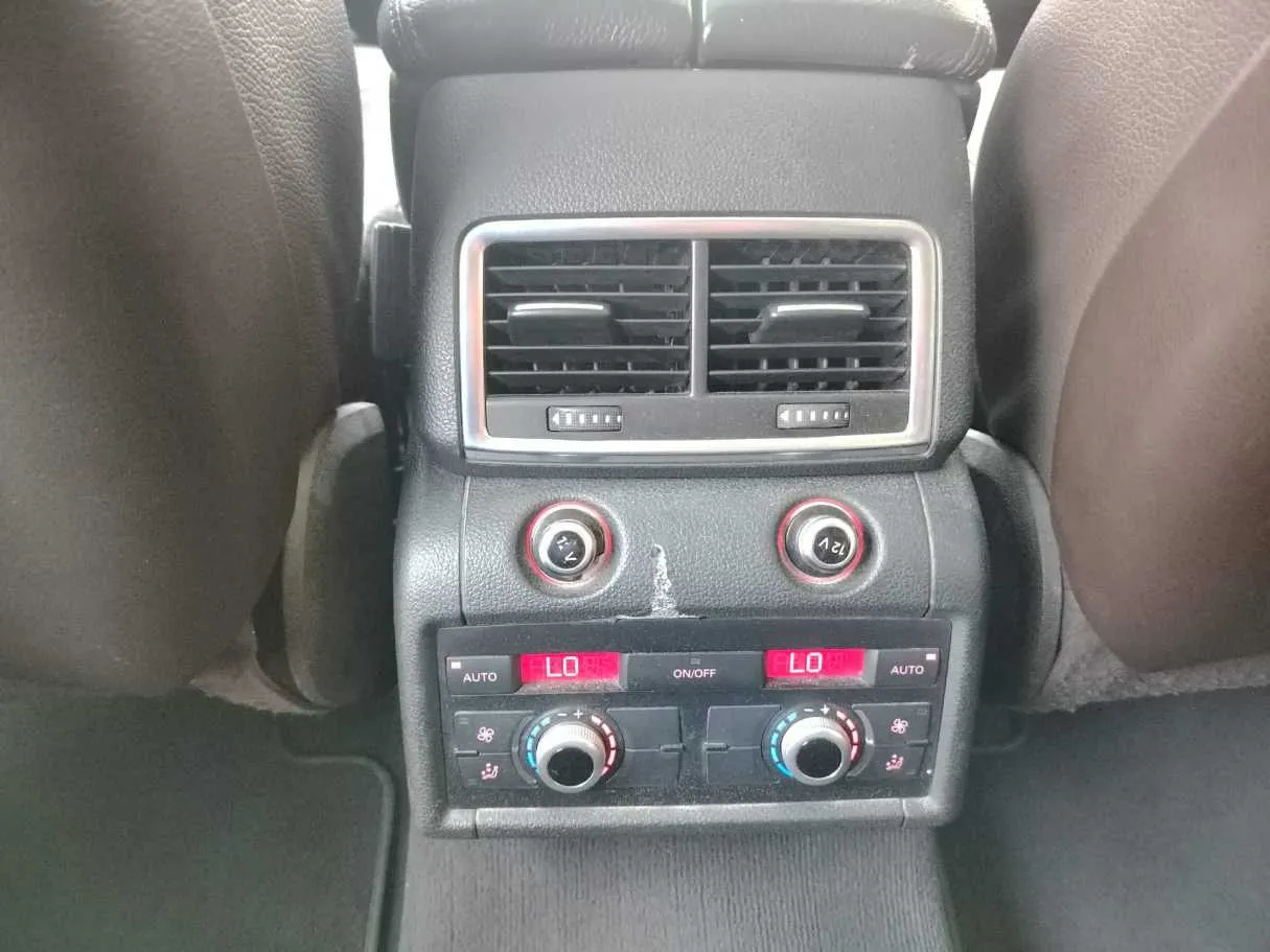 Car image 42