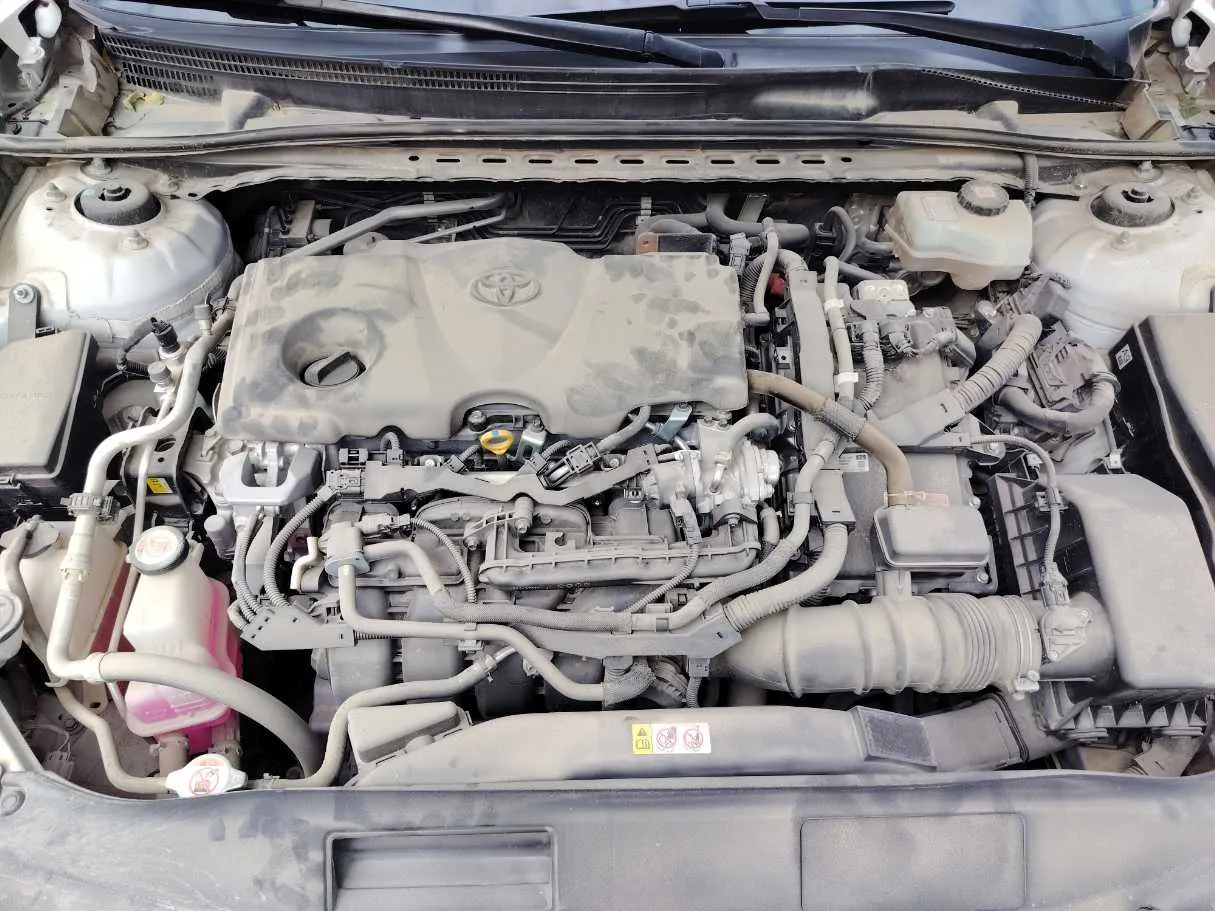 Car image 26