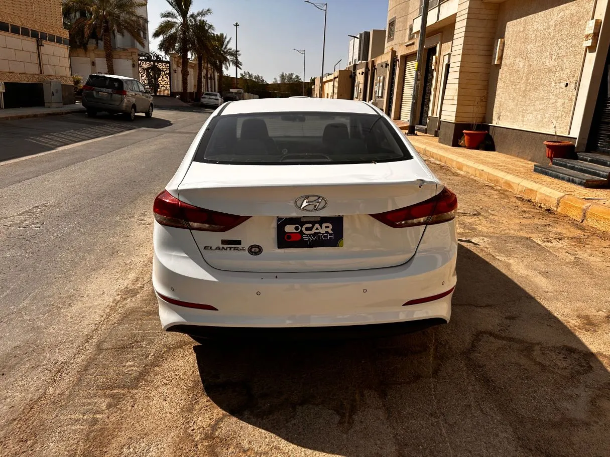 Car image 6