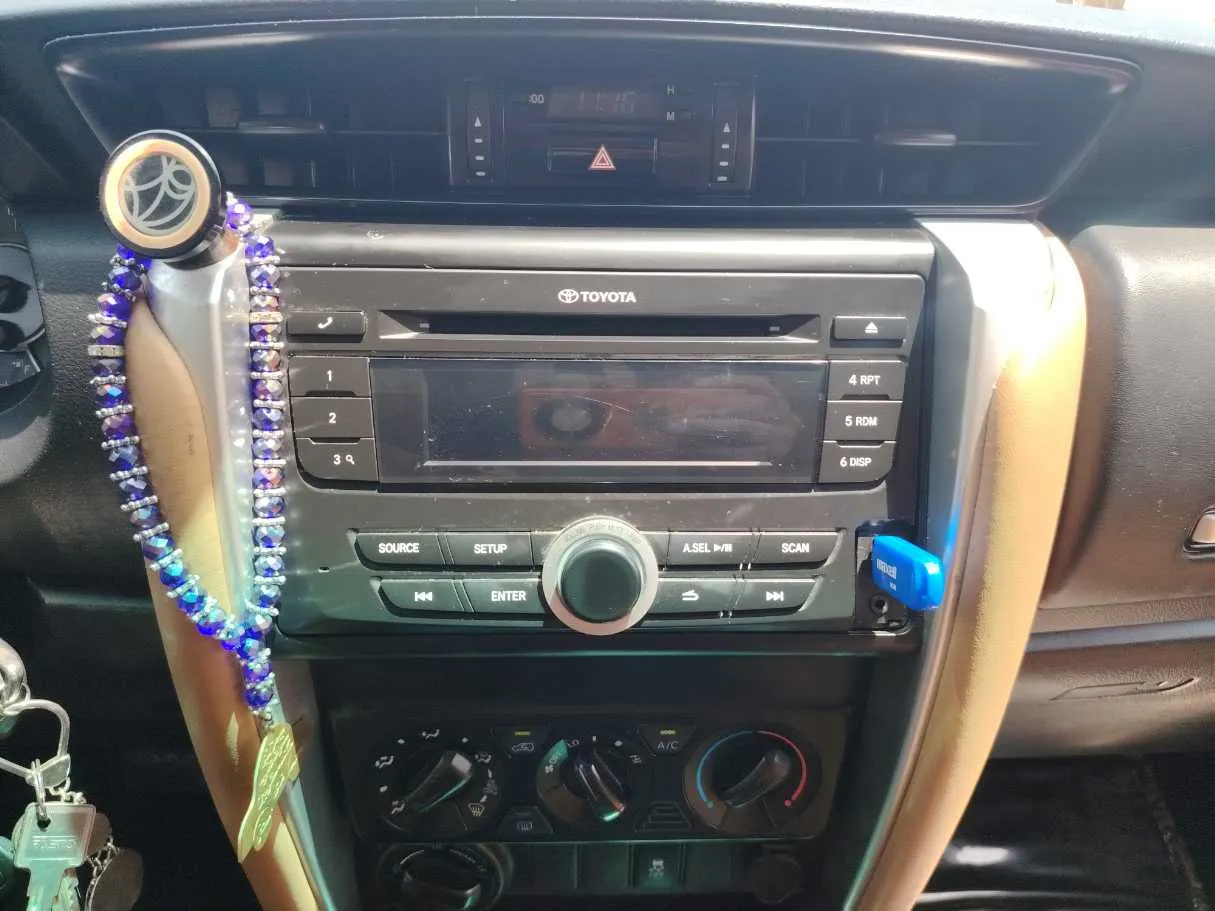 Car image 20