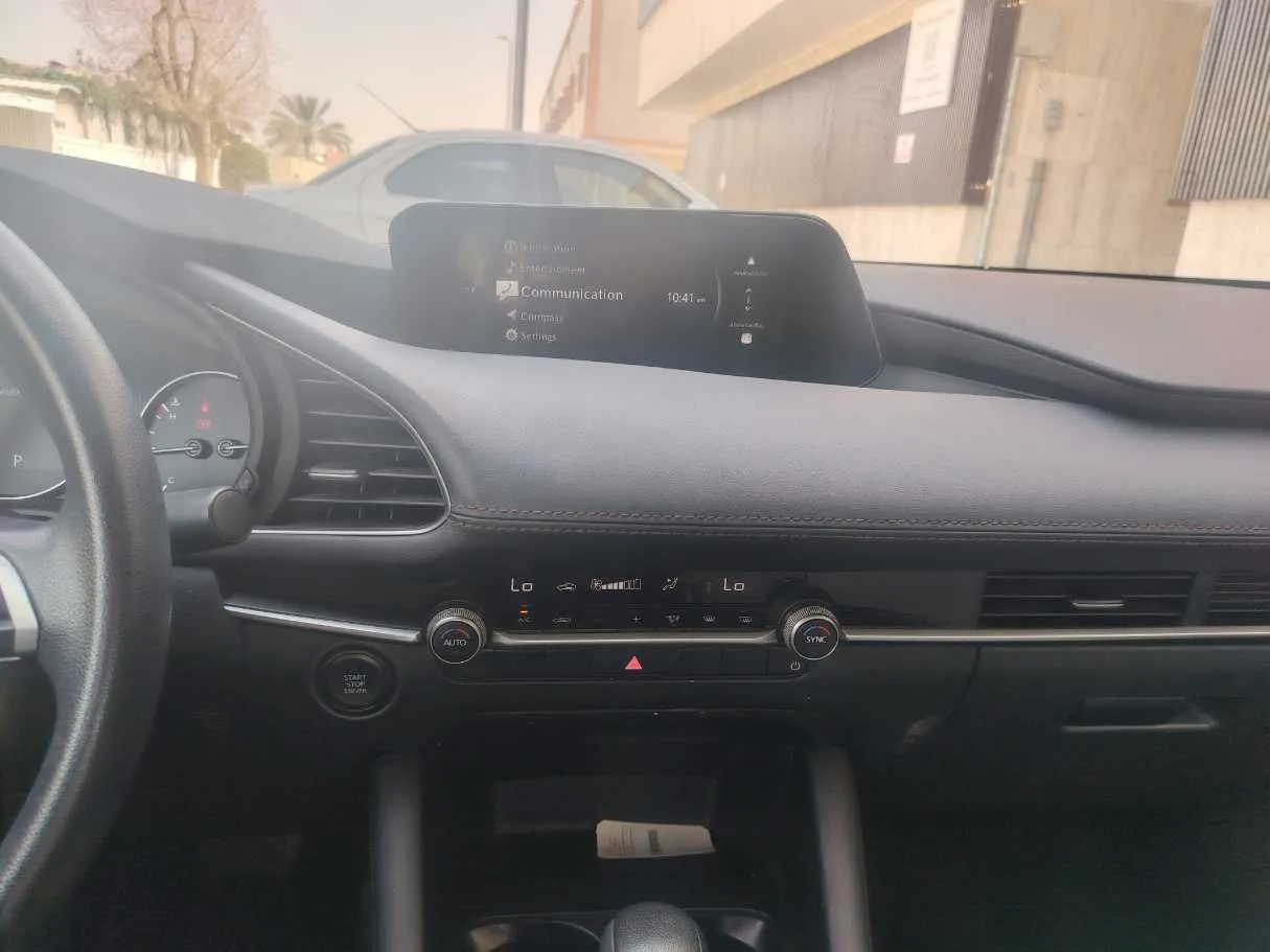 Car image 21