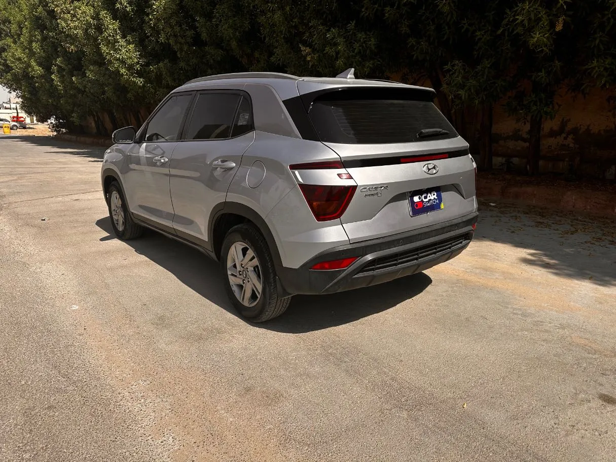 Car image 7