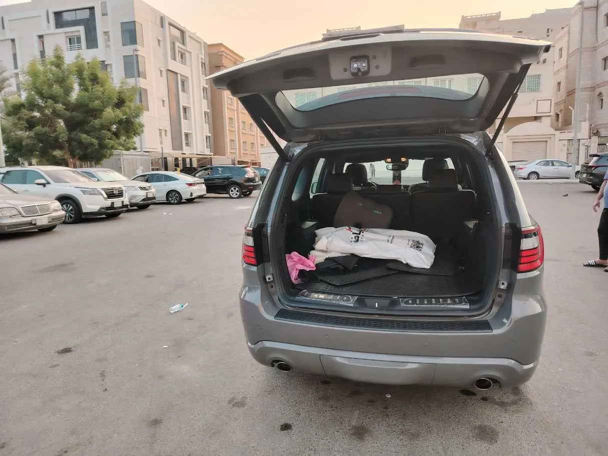 Car image 28