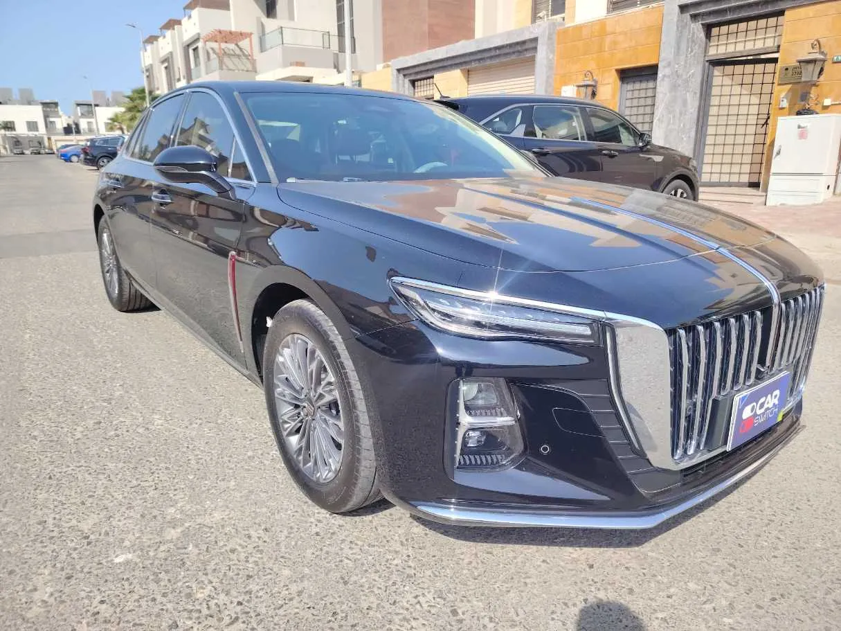 Car image 3