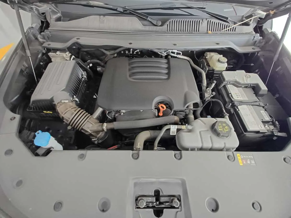 Car image 22