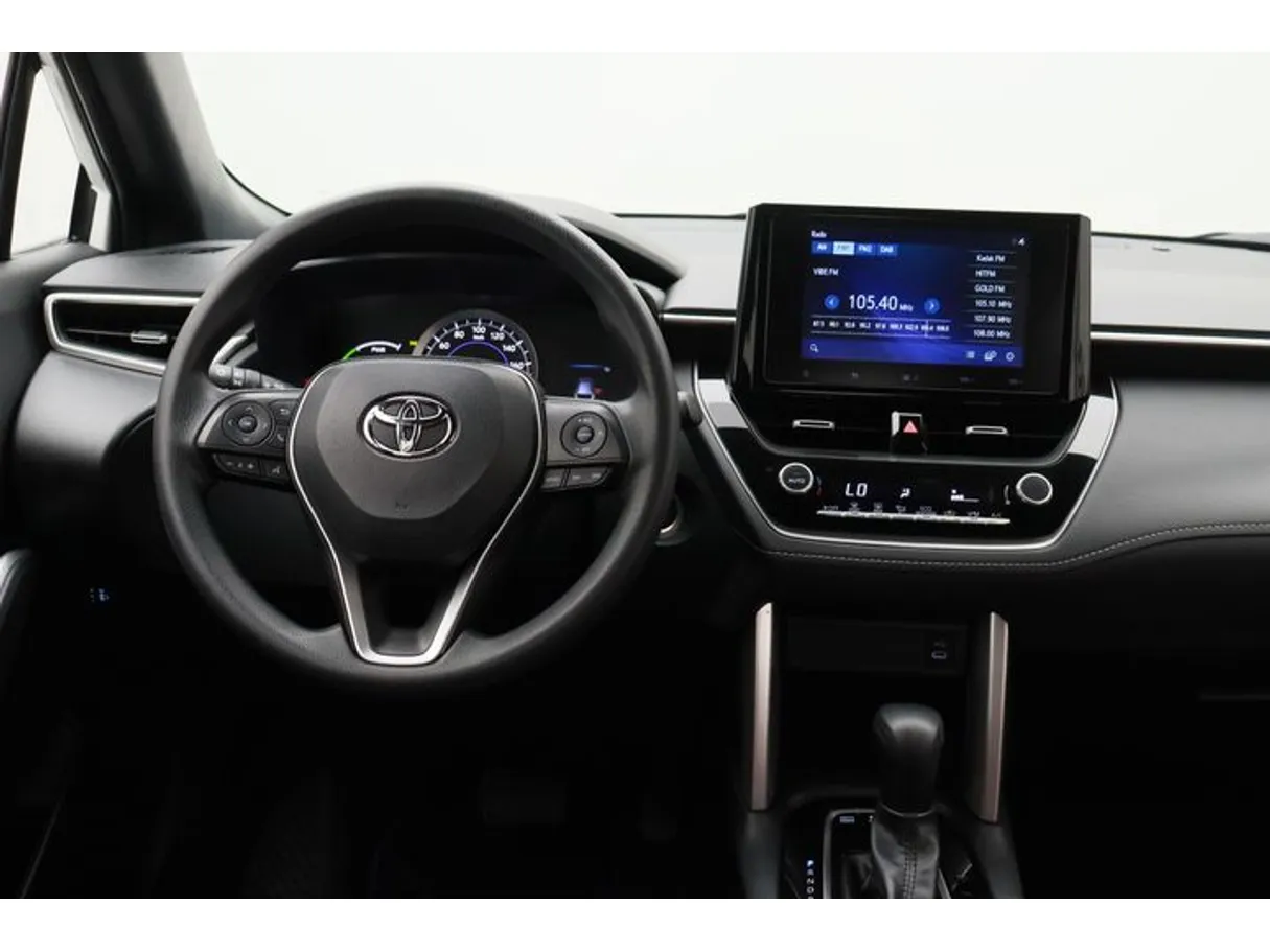 Car image 15