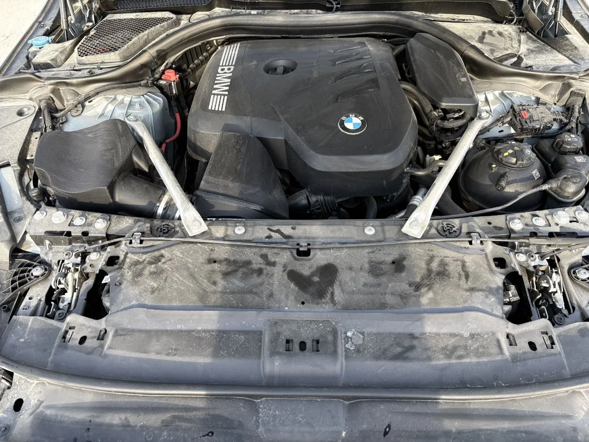 Car image 37