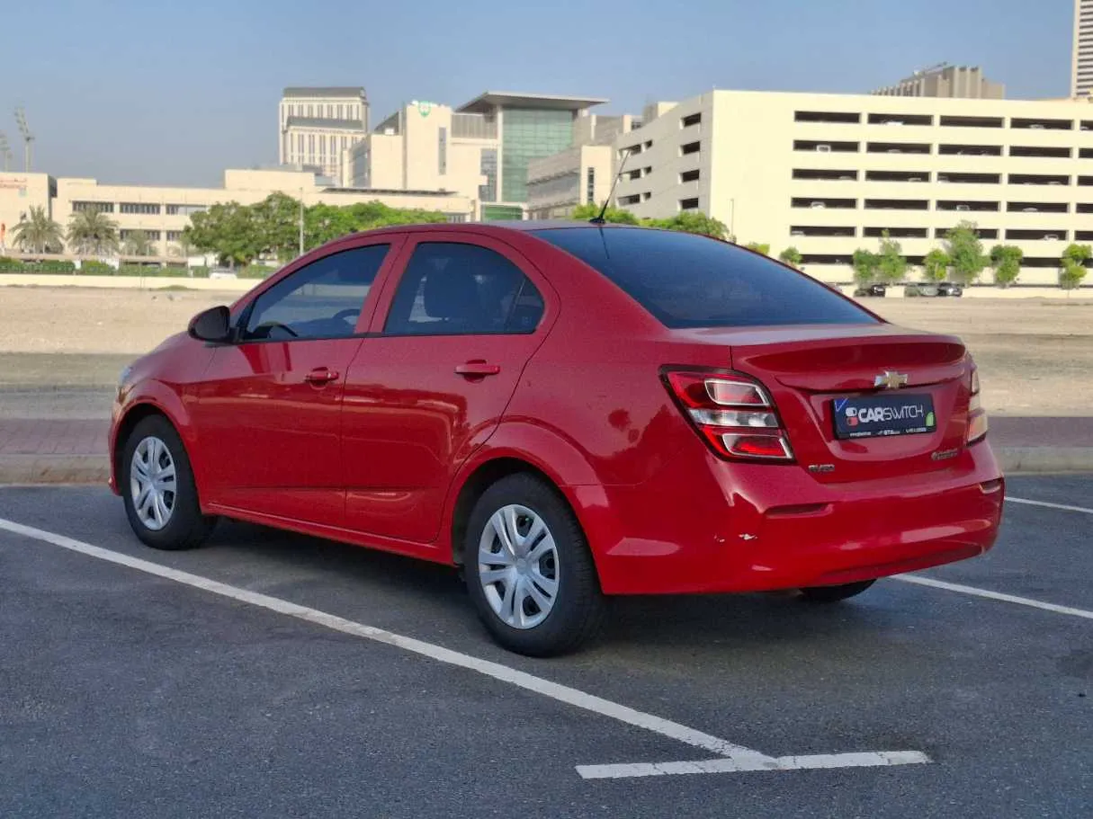 Car image 5