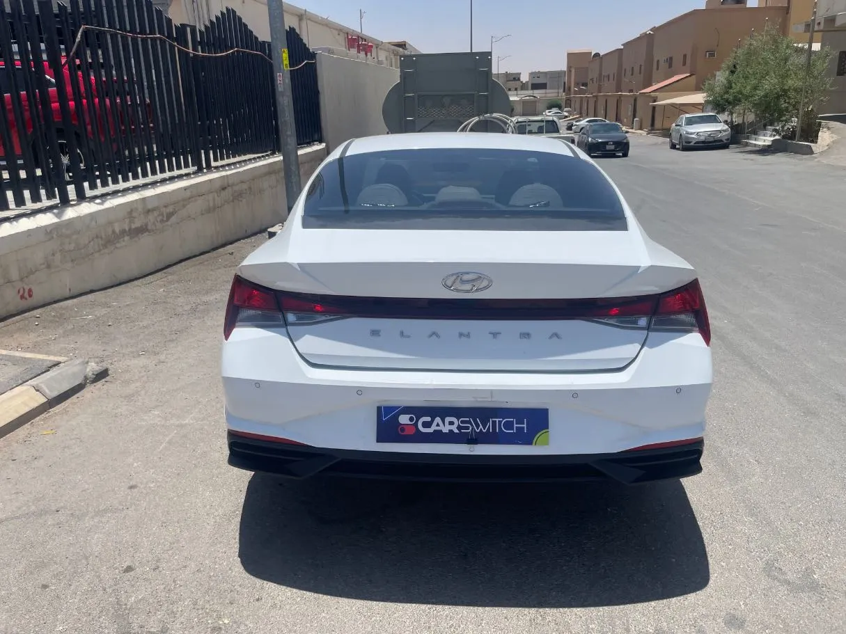 Car image 6