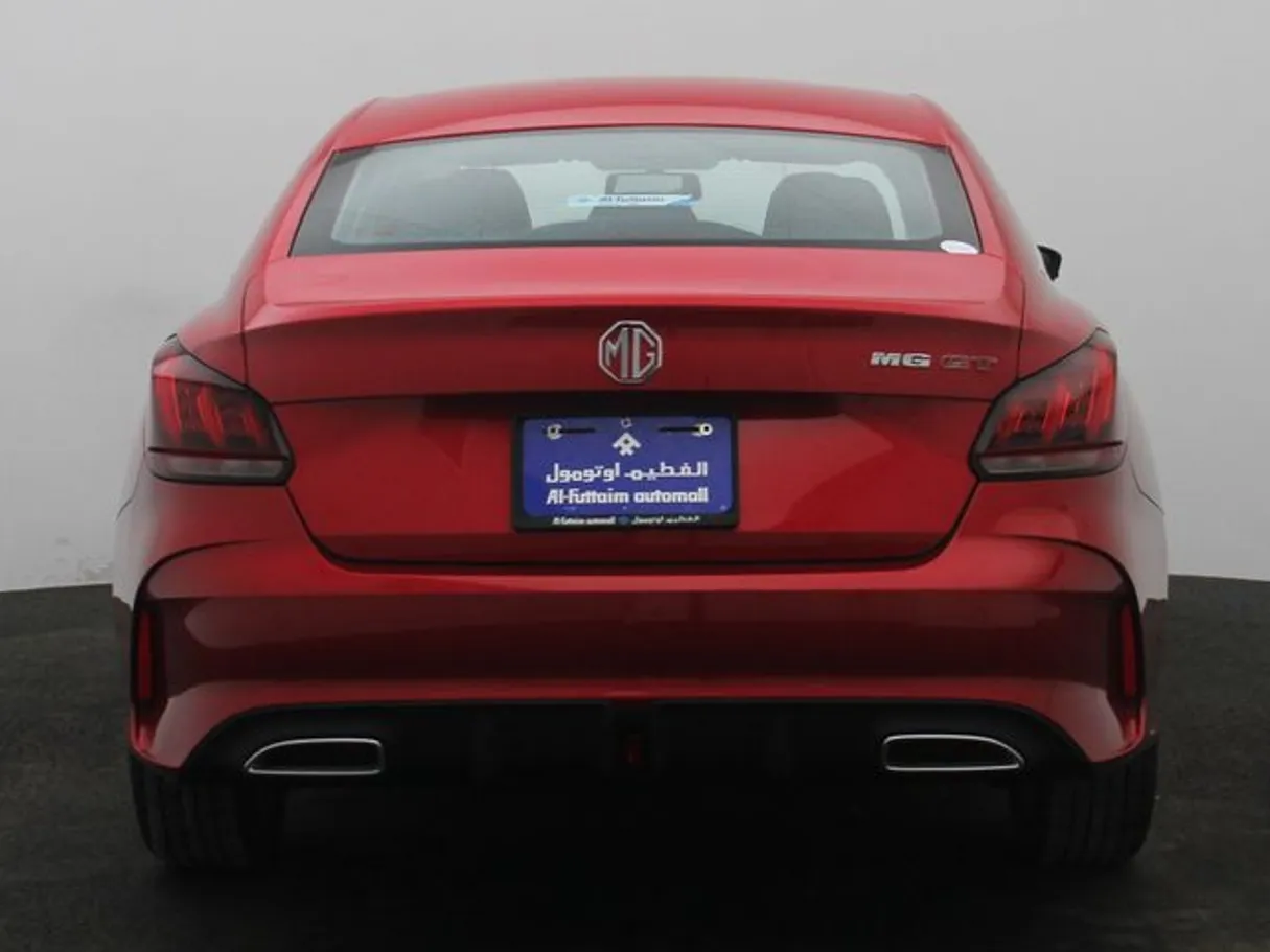 Car image 12