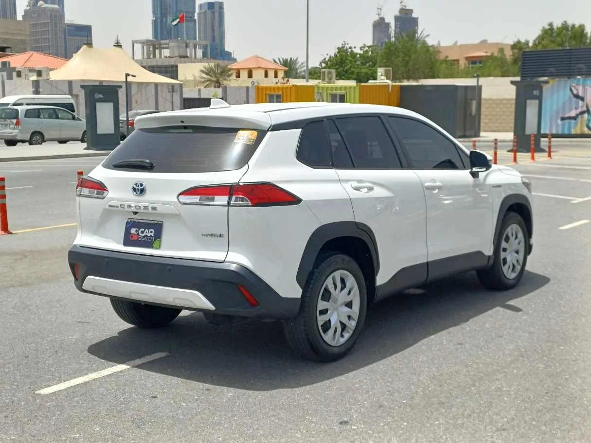 Car image 5