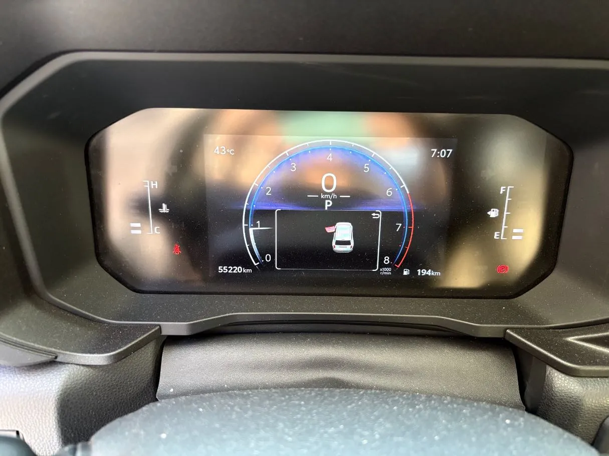 Car image 23