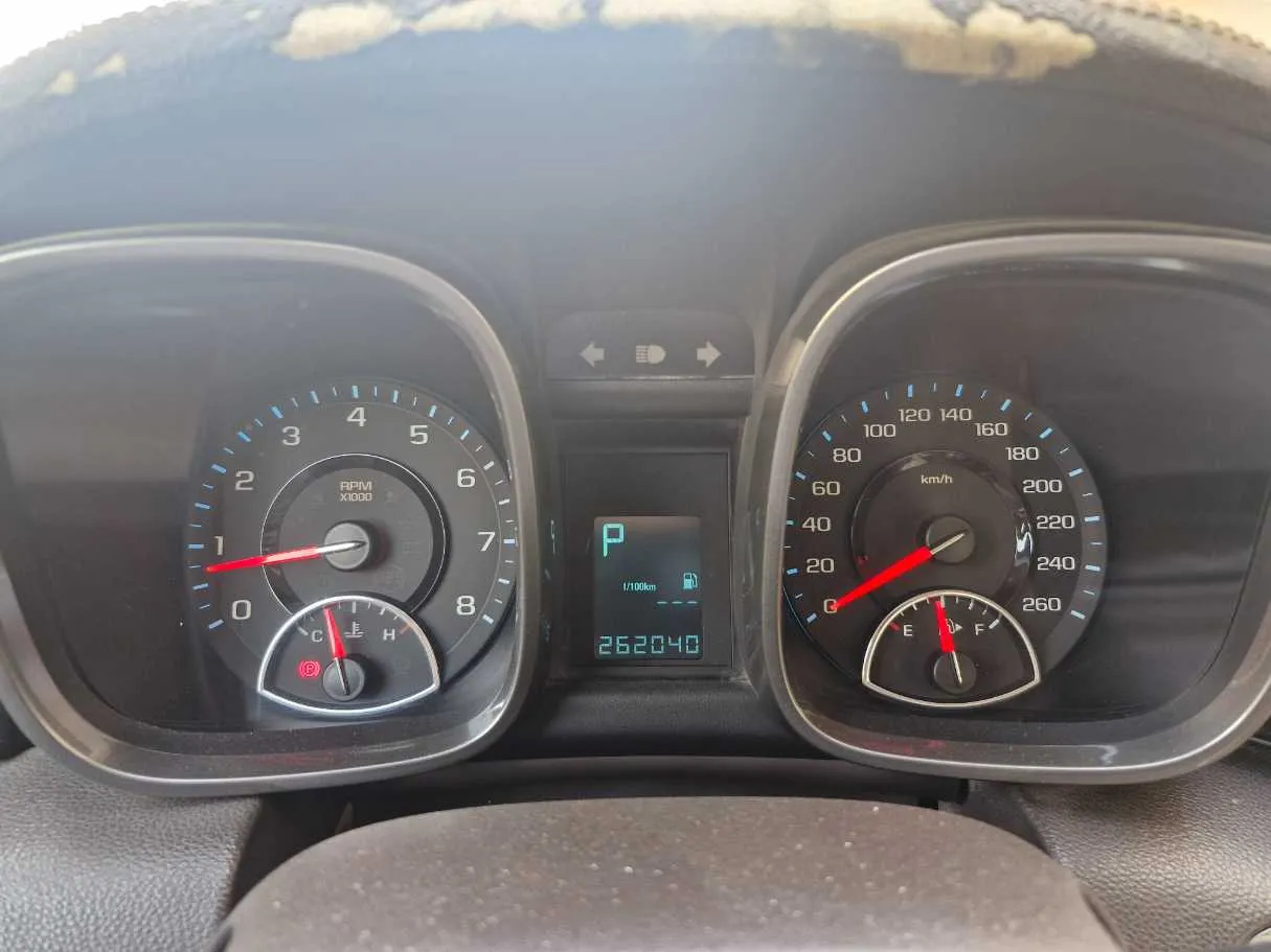 Car image 19