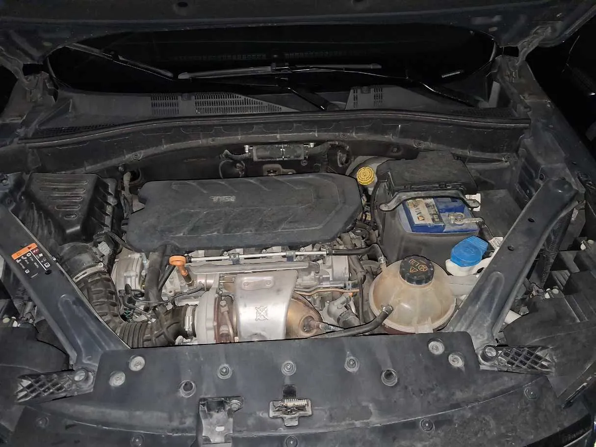 Car image 21