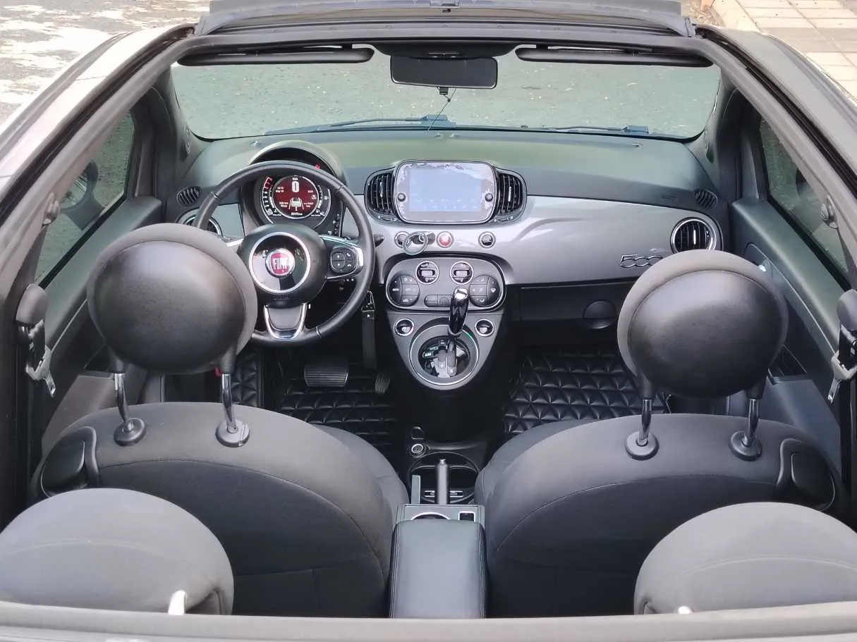 Car image 19