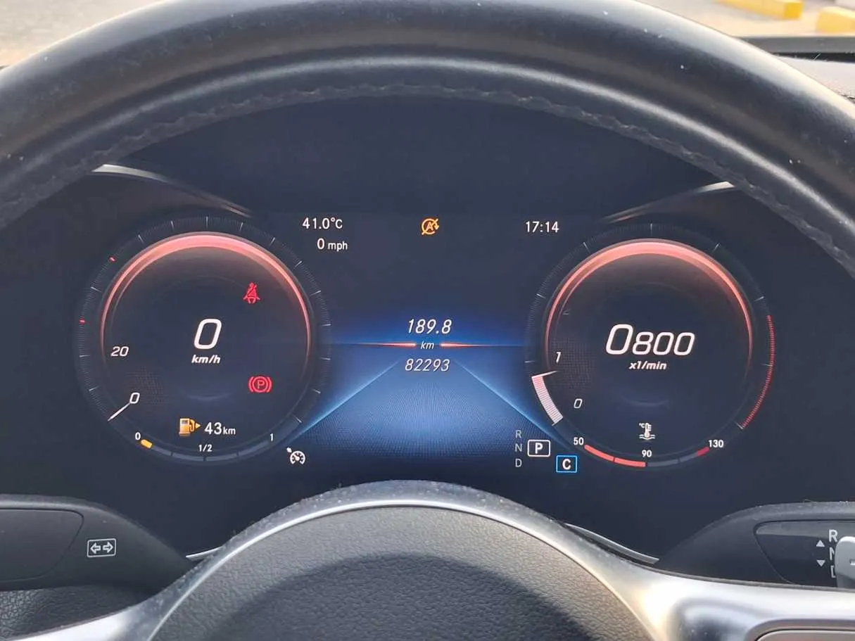 Car image 20