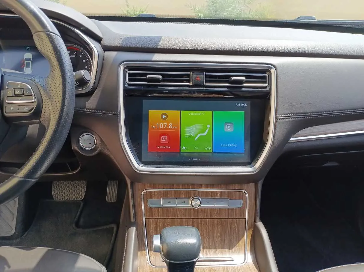 Car image 17