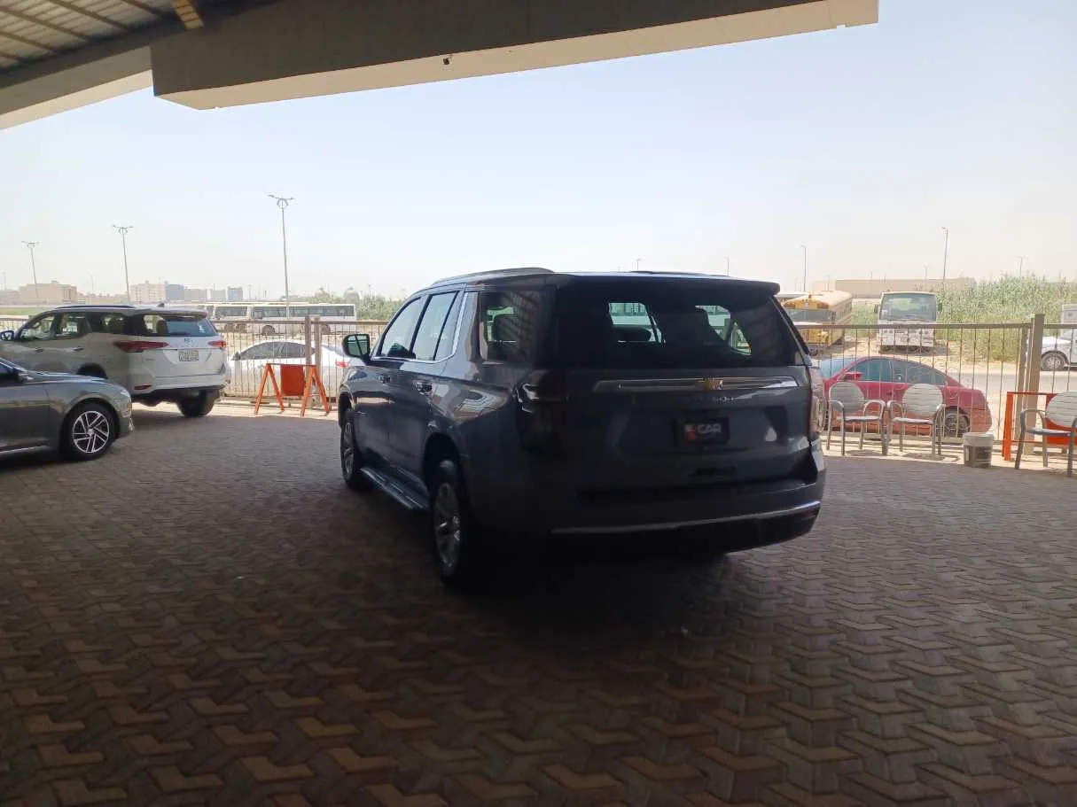 Car image 7