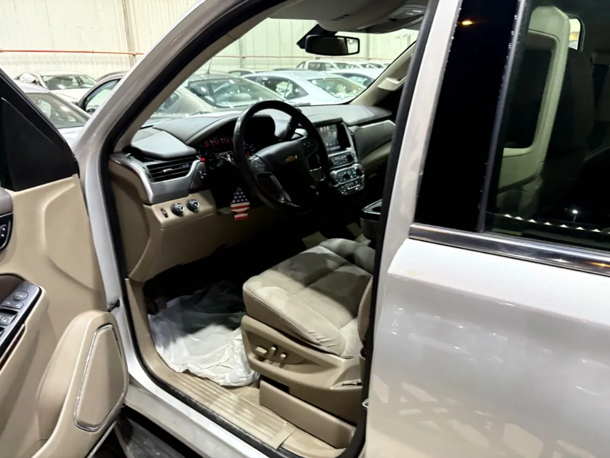 Car image 7