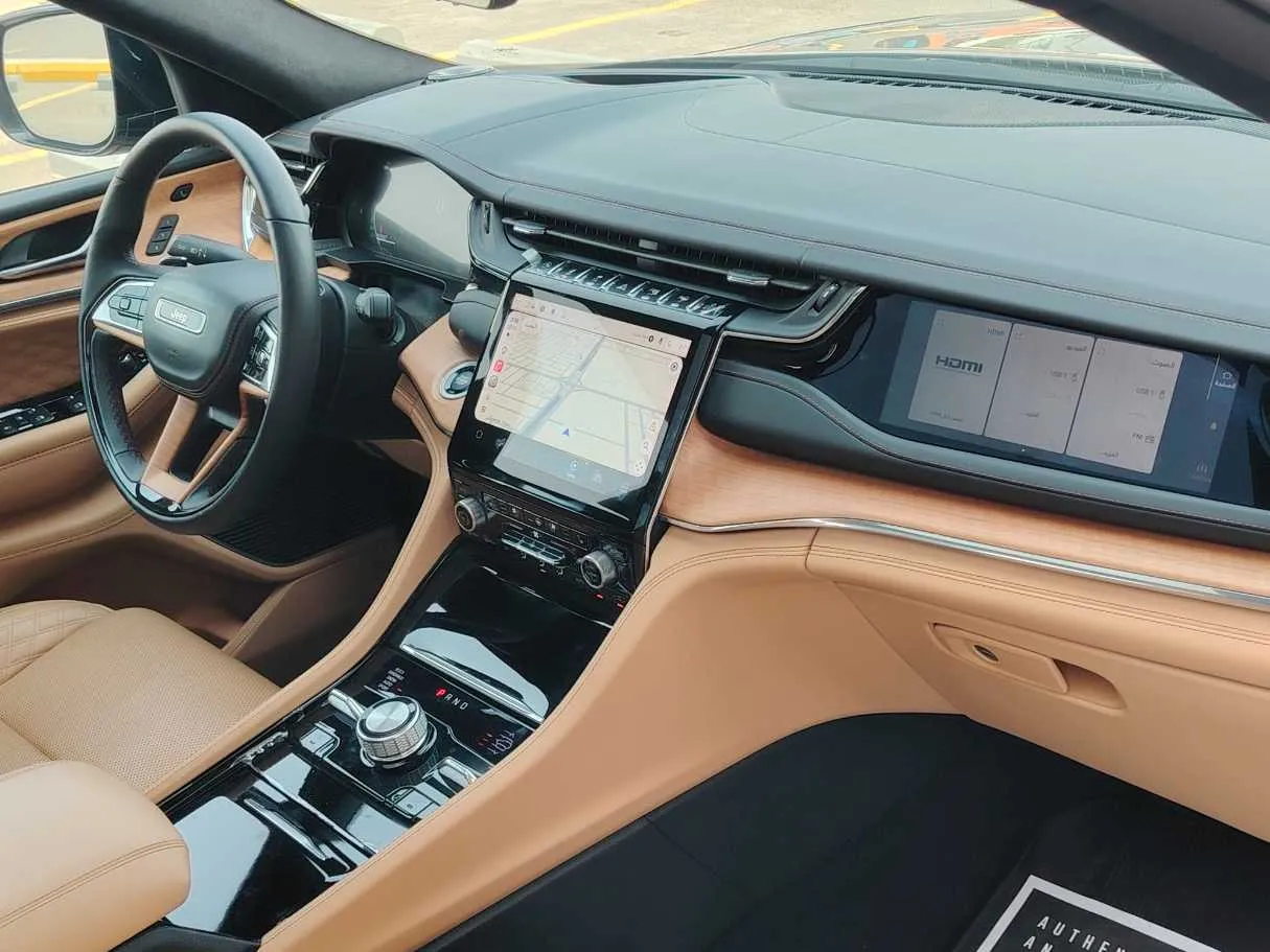 Car image 36