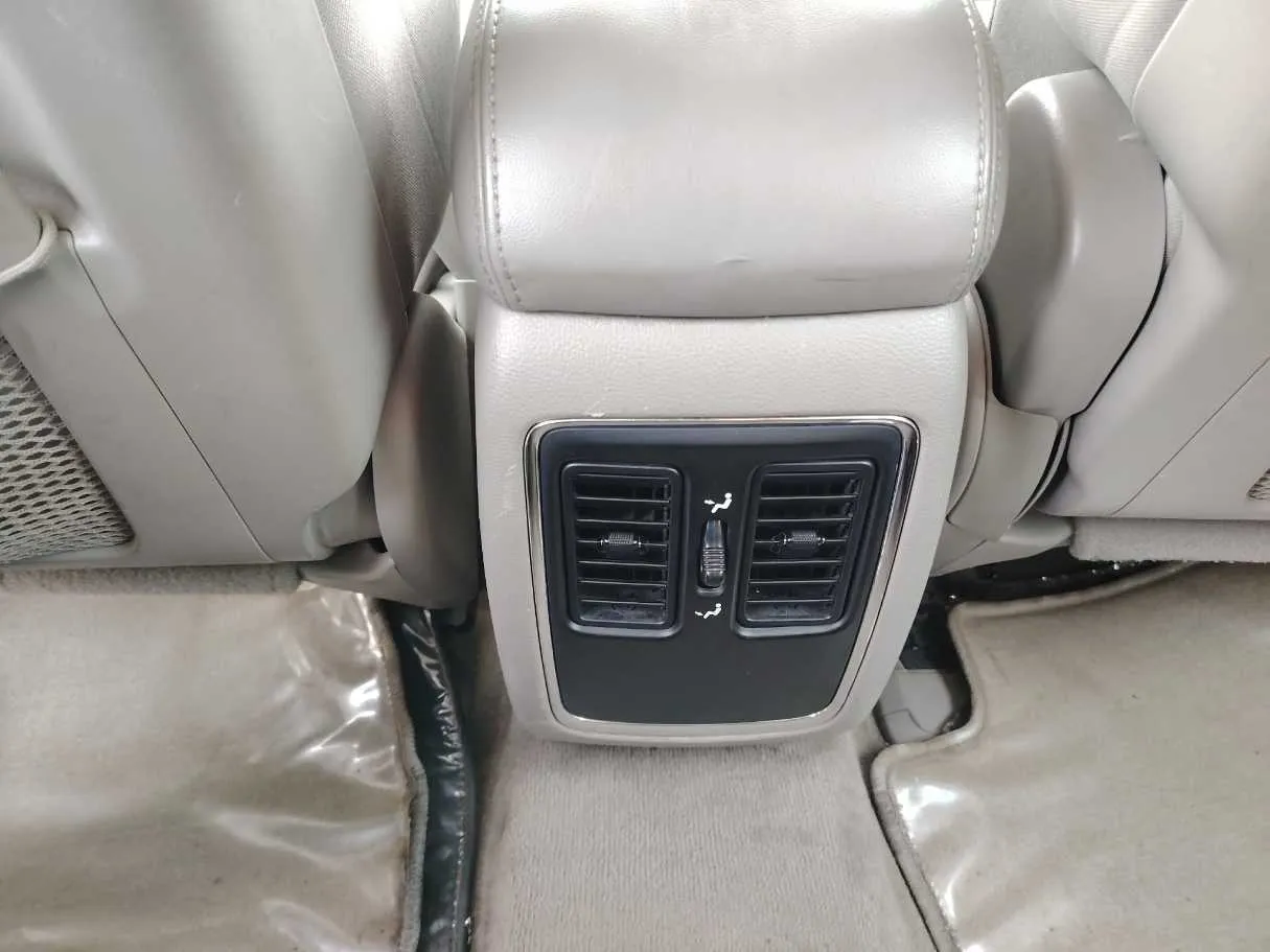 Car image 42