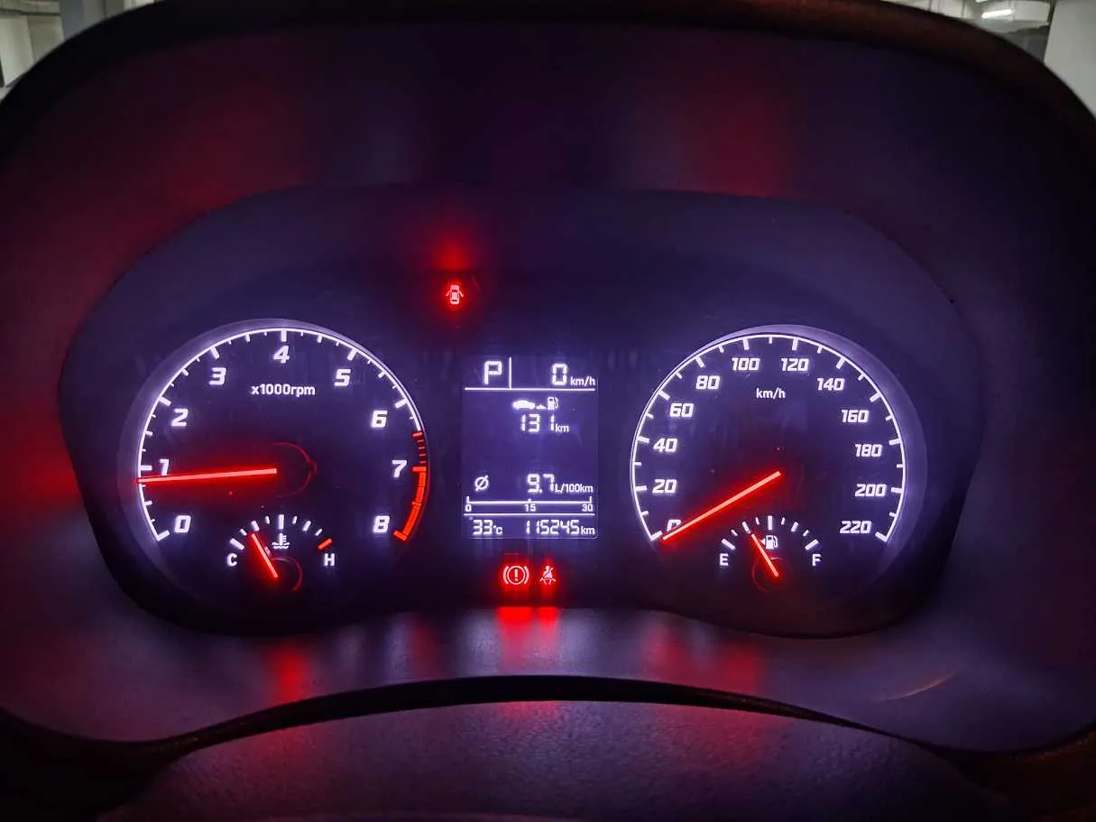 Car image 15