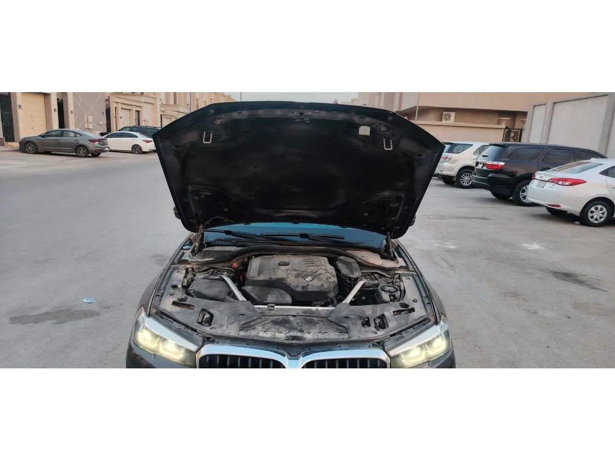 Car image 33