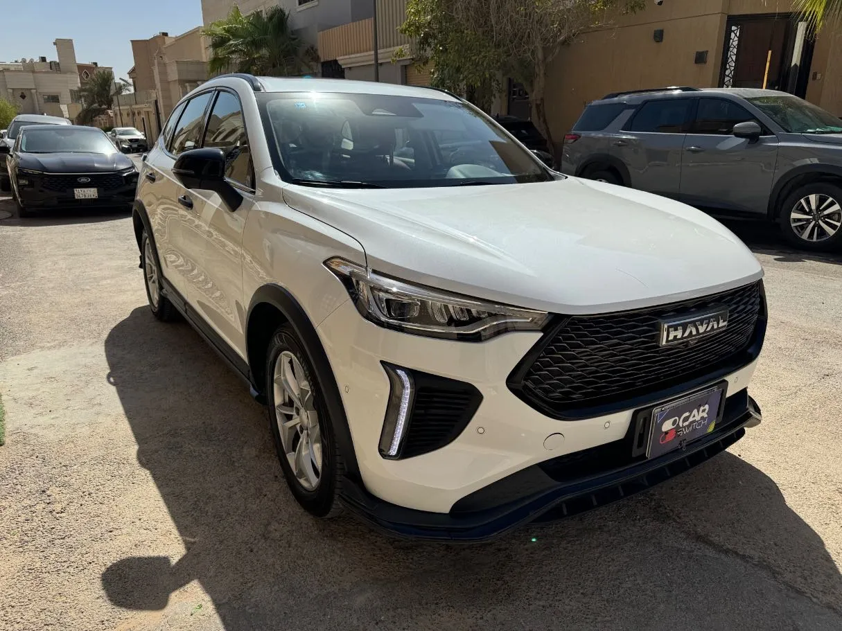 Car image 3