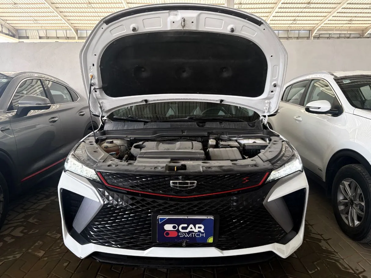 Car image 21
