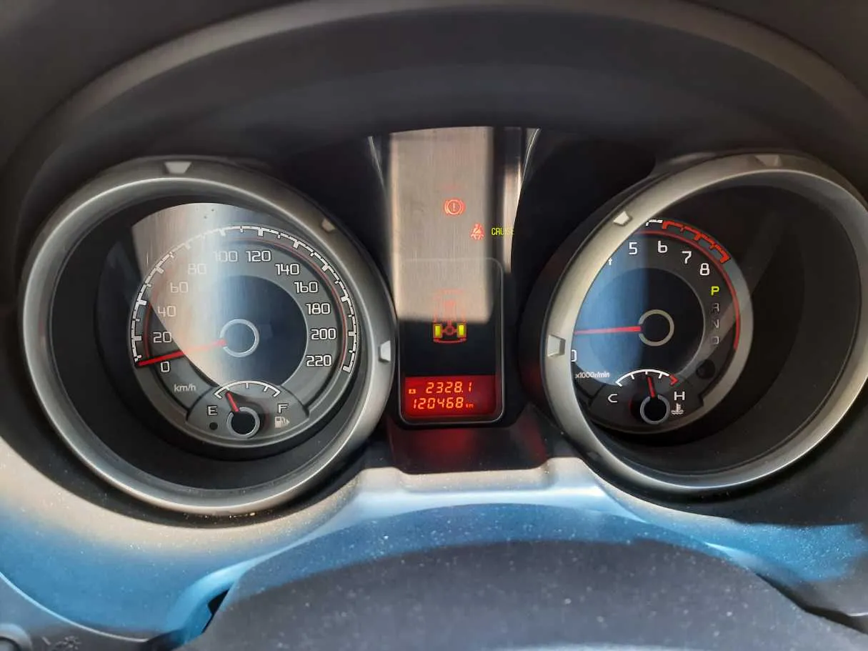 Car image 18
