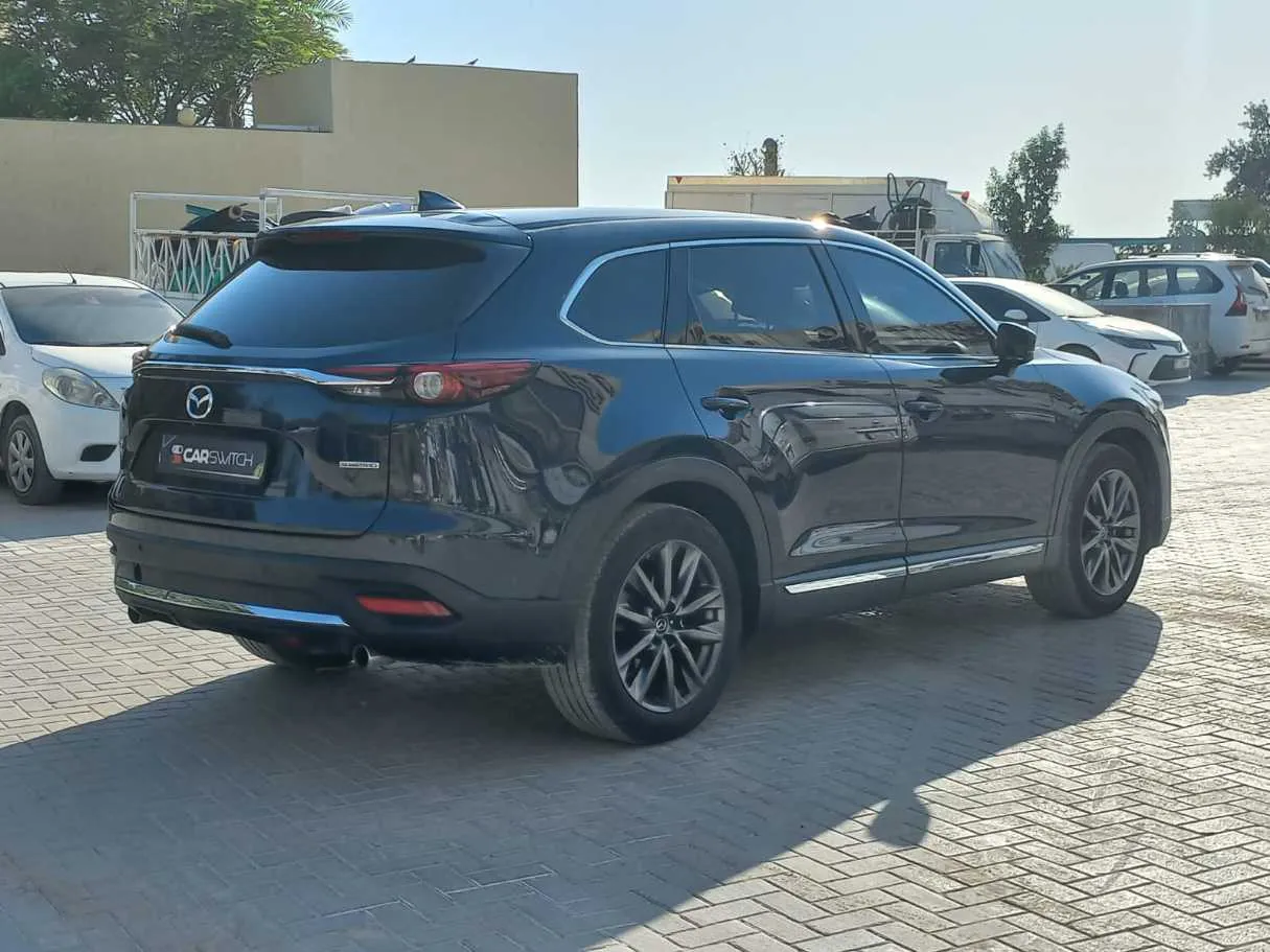 Car image 5