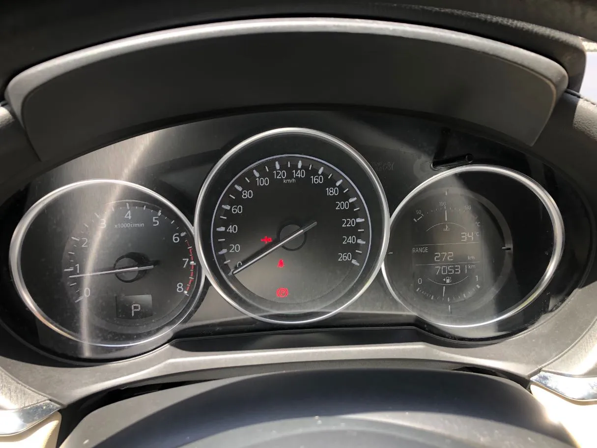 Car image 19