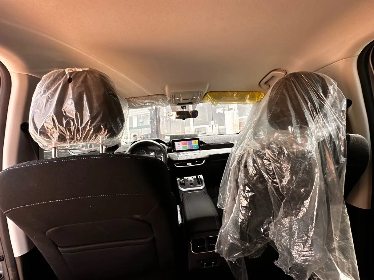 Car image 15