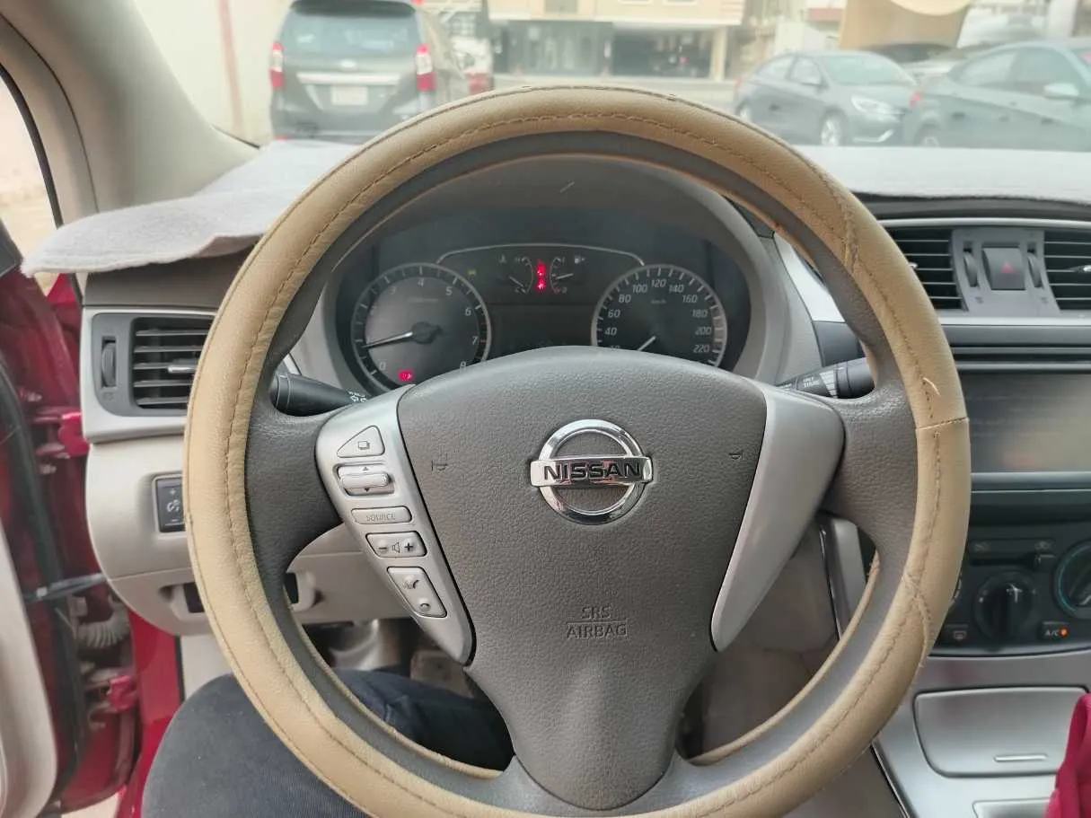 Car image 26