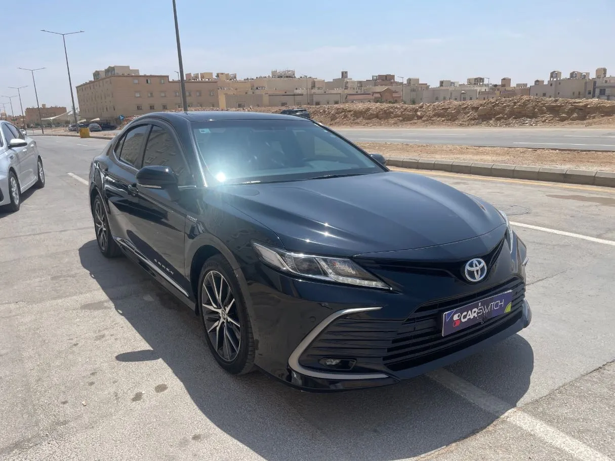 Car image 3