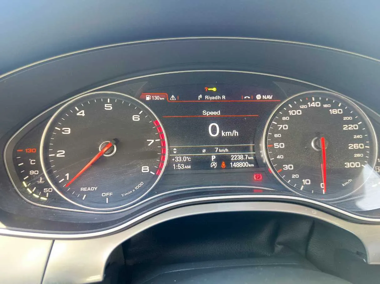 Car image 28