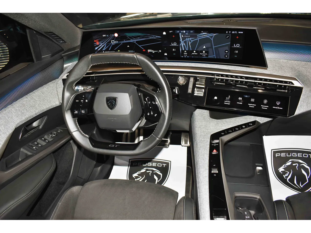 Car image 6