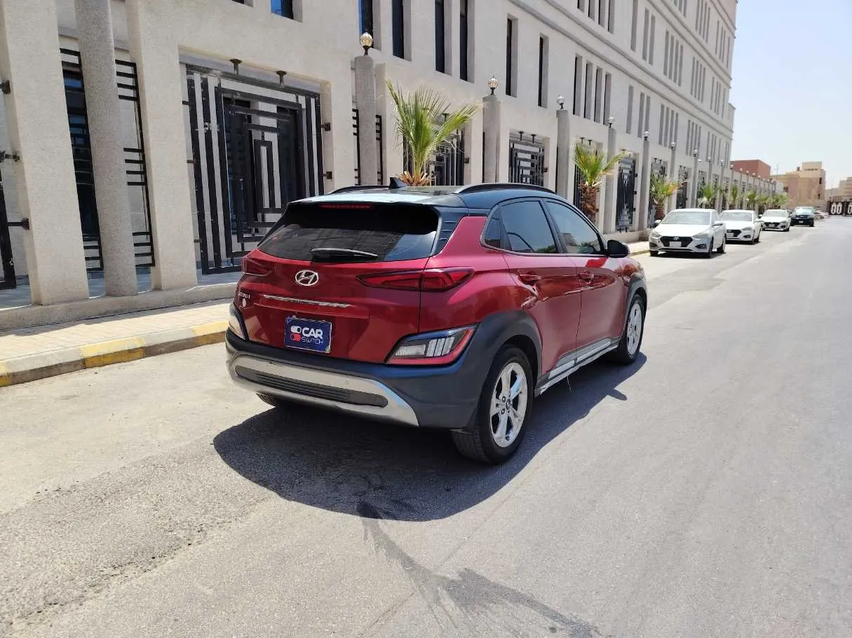 Car image 5